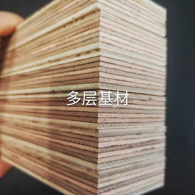 다층 엔지니어링 목재 바닥 15mm 노트 오크 판지 침실 계단 설치