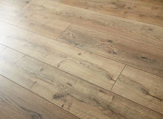 CE 인증 100% 방수 바닥 비닐/PVC/Lvt 바닥 LVT 플랜크 Eir 표면 100% 처녀 안 슬리프