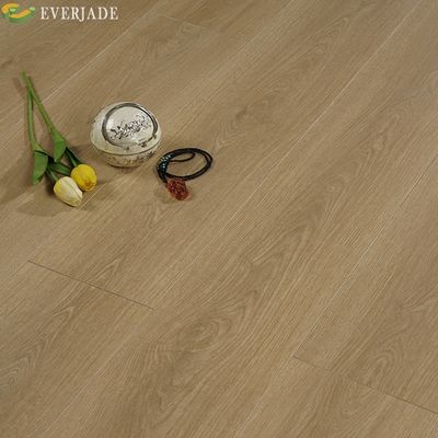 SPC 비닐 바닥판 5mm 8mm 단단한 코어 고급 타일 고객 요구 사항