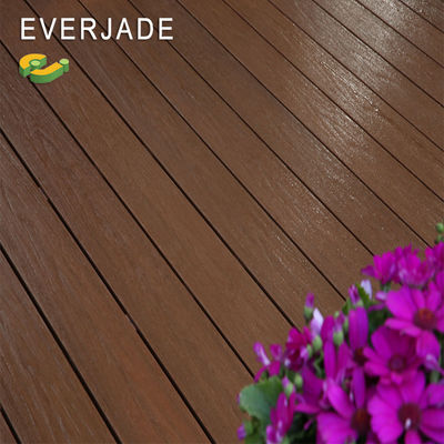 Everjade Cool Temp Piso Y Muro Deseing B 1 PVC 데킹과 함께 야외 공간